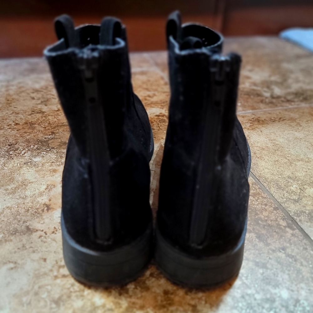 Arizona Marco Booties - Picture 4 of 6